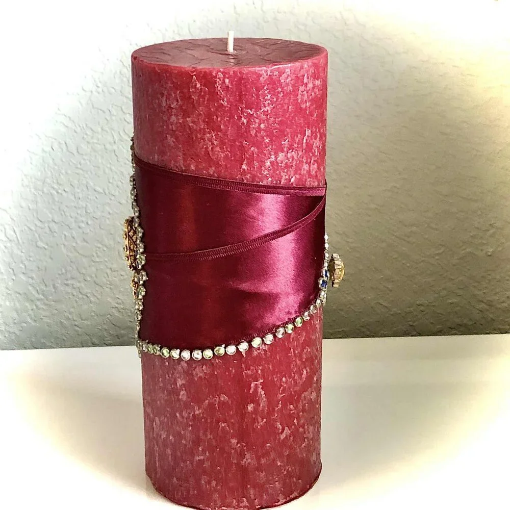 NWT ALEXANDRA'S ACCENTS Designer Art Hand Decorated Jeweled Pillar Candle 4x9